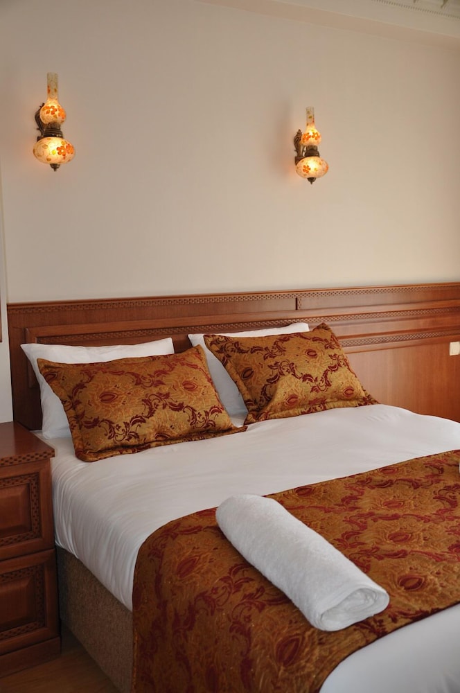 Superior Studio Suite, 1 Double Bed with Sofa bed, City View photo 2