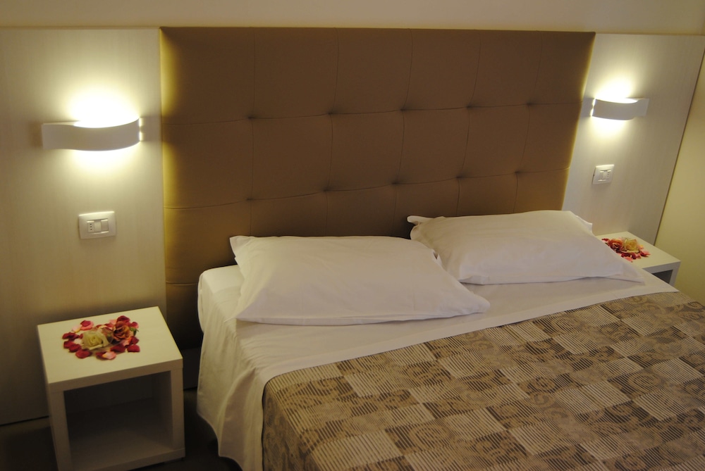 Triple Room - Photo 5