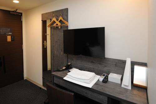 Single Room with Bathroom - Smoking - Photo 3