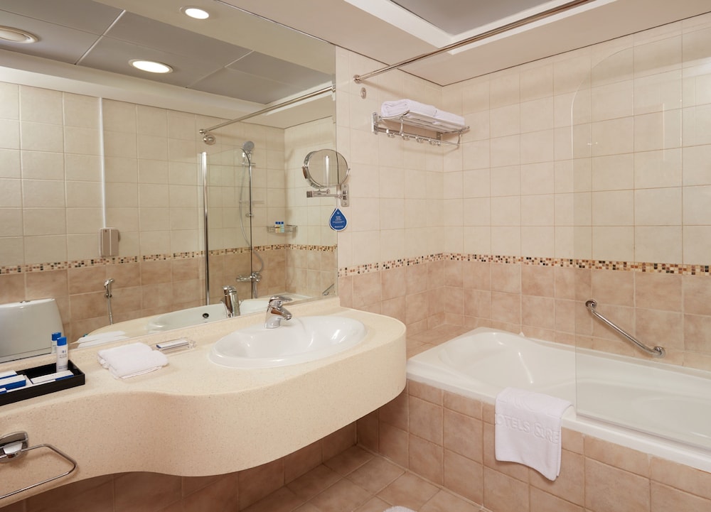 Coral Cave Deluxe Room
