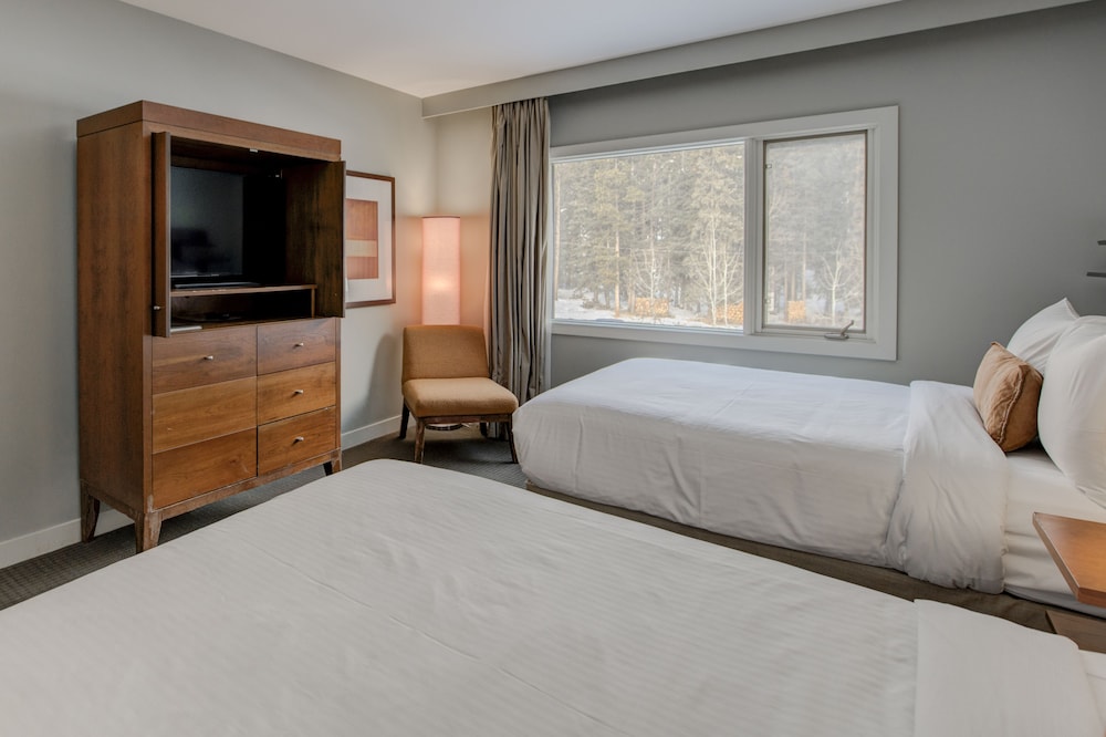 Standard Room, 2 Double Beds (Standard Woodland with 2 Double Beds) - Photo 2