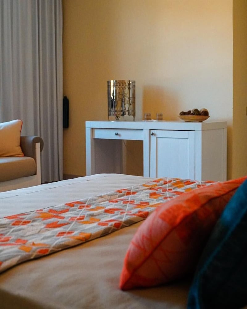 Double or Twin Room - Photo 5
