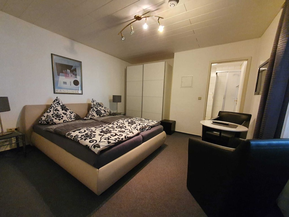Comfort Room, 1 Queen Bed photo 1
