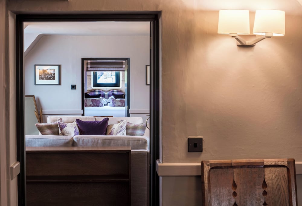 Gordon Russell Suite photo 3