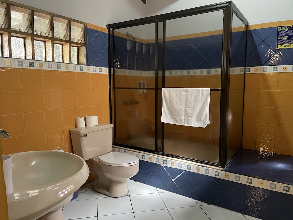 Superior Room, 2 Double Beds, Private Bathroom photo 3