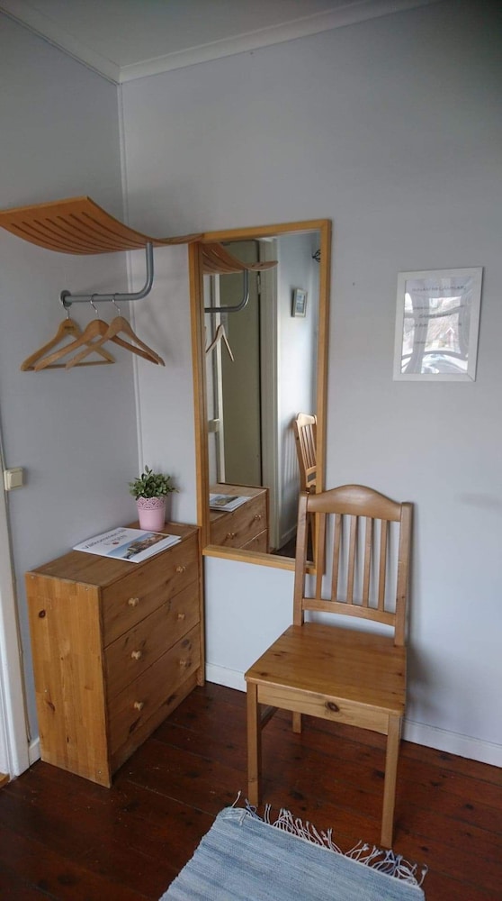 Twin Room, Shared Bathroom photo 1