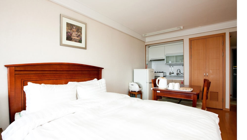 [Welcome Pkg] Sono Moon Family (Kitchen/Standard/Bed) - 2 Free Americano