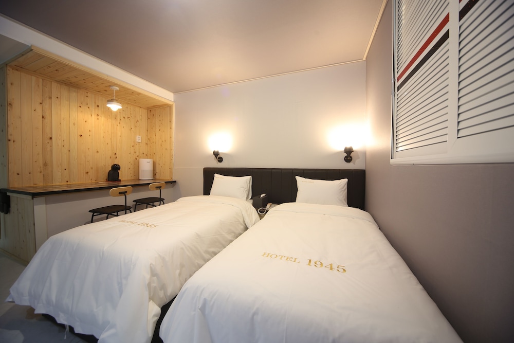 Deluxe Twin Room photo 3