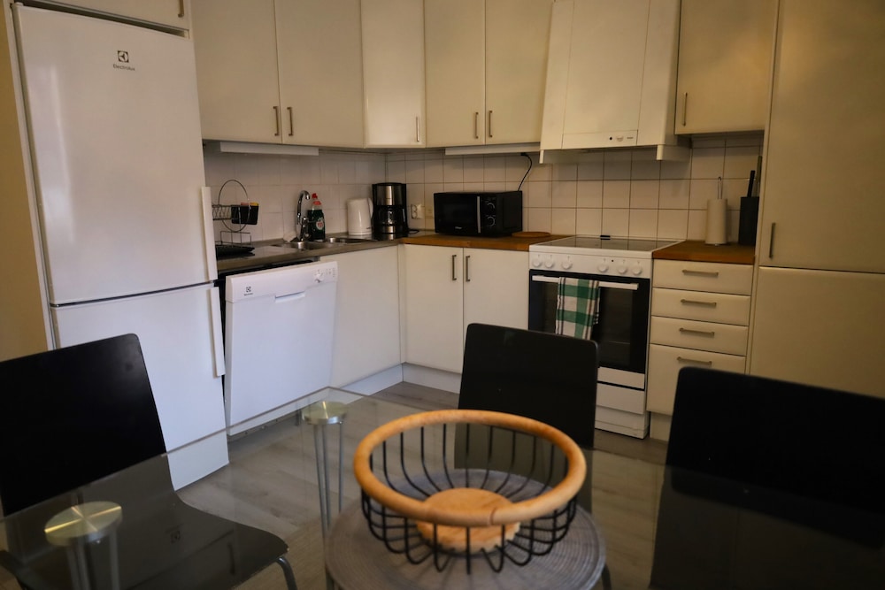 Family Apartment photo 2