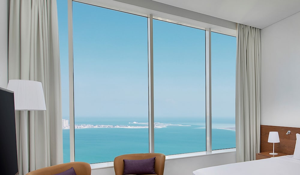 Suite, 1 King Bed, Ocean View - Photo 9