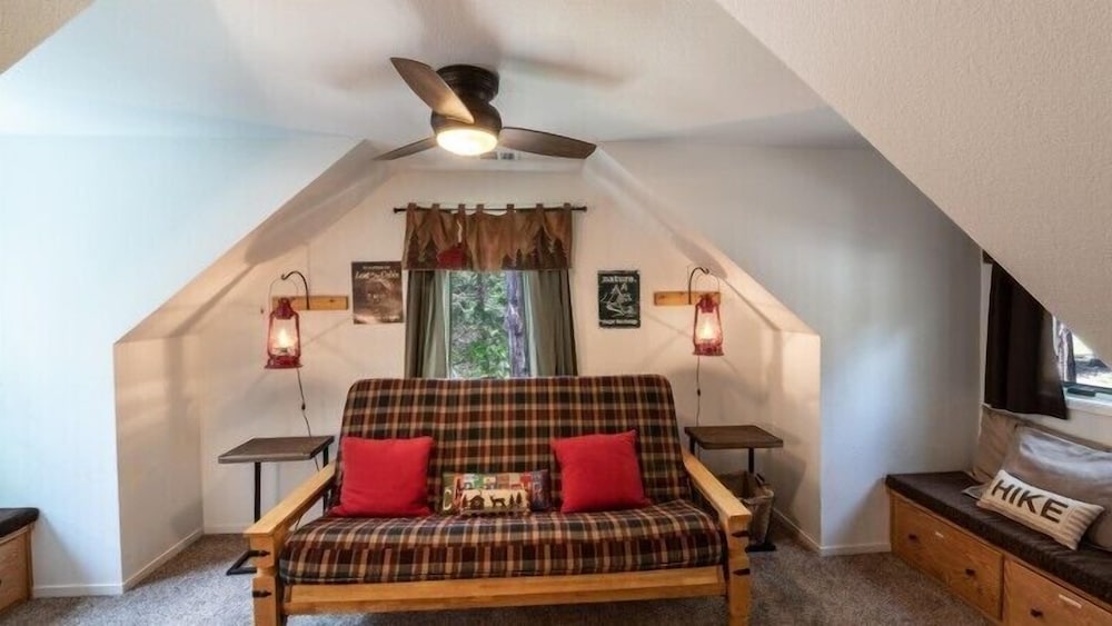 Cabin, 3 Bedrooms photo 1