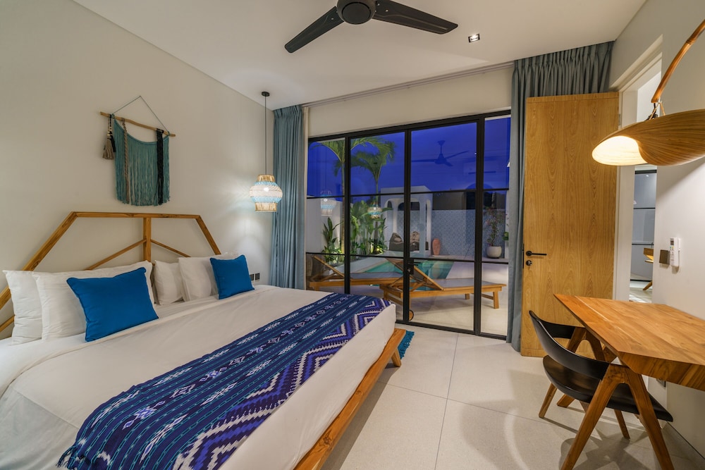 Luxury Villa photo 1