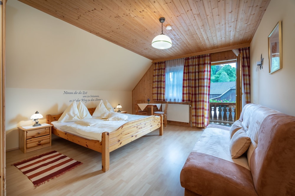 Apartment, 2 Bedrooms, Balcony (Glantal) photo 3