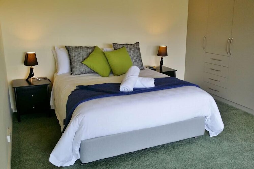 House, 2 Bedrooms