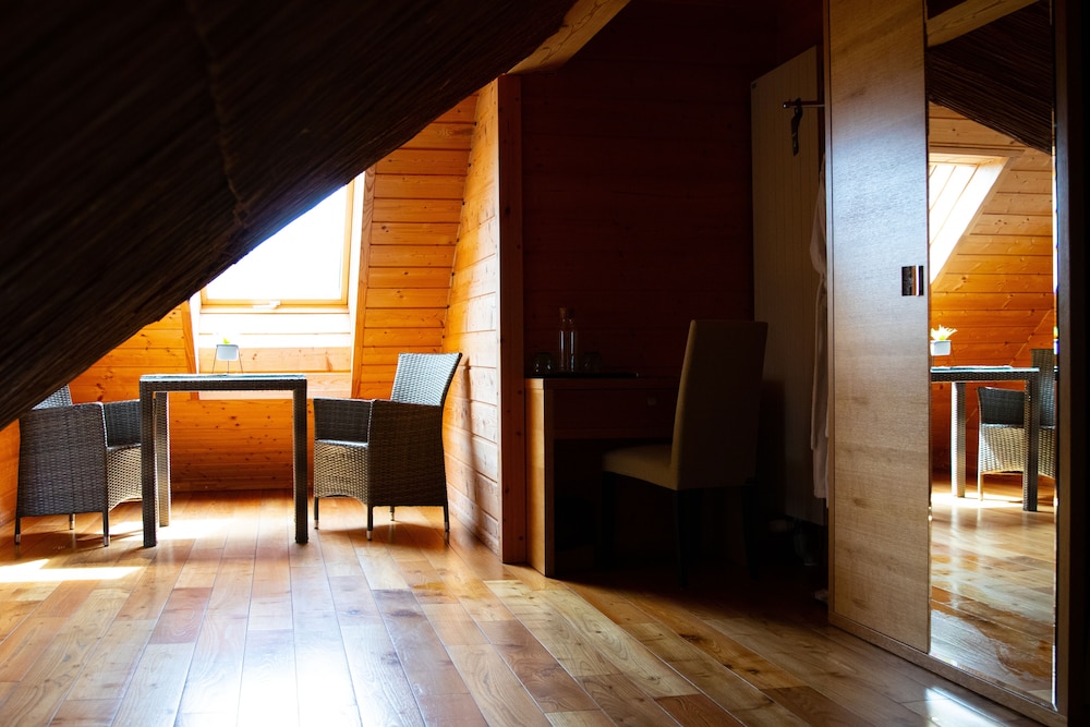 Economy Room photo 2