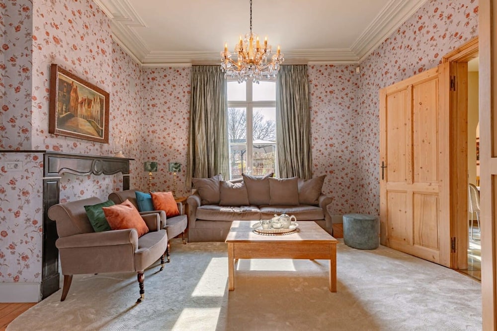 Huyze Termote - Prime Villa With Wonderful Garden, Photo 8