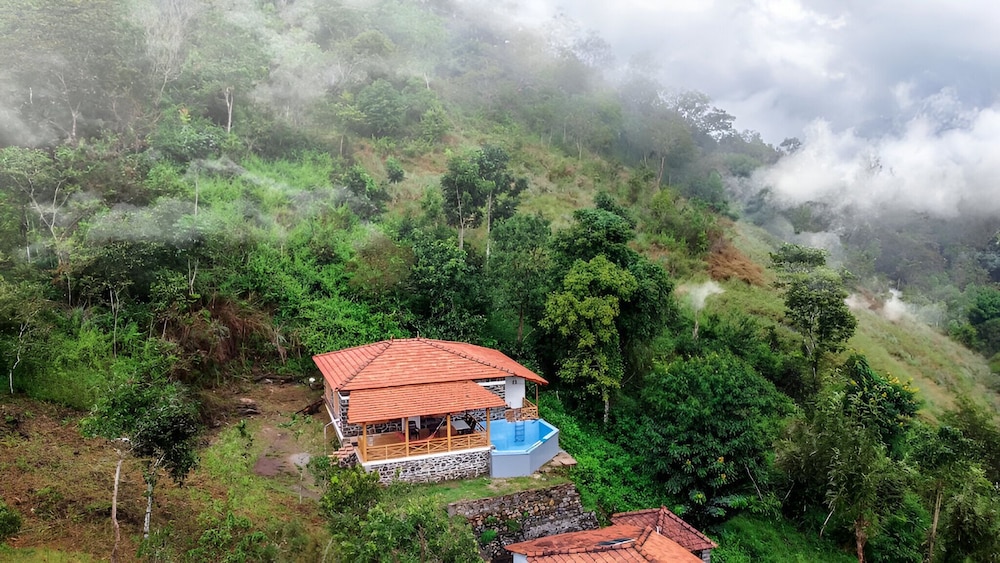 Two Bedroom Valley View Suite Villa with Private Pool with Jacuzzi photo 2