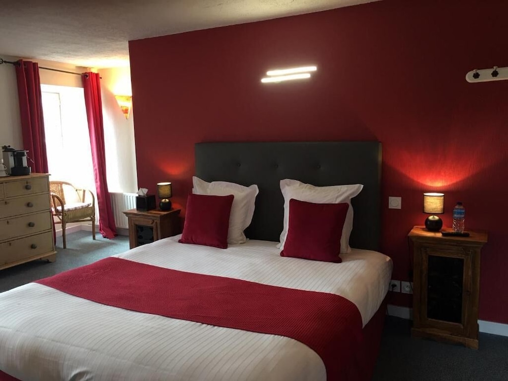Superior Quadruple Room, Multiple Beds photo 3