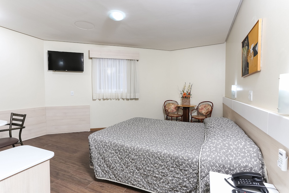 Deluxe Room, 1 Double Bed photo 2