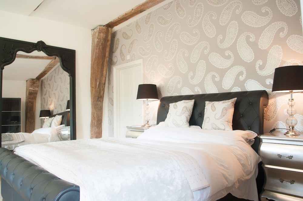 Luxury Double Room, 1 King Bed (Black Room) photo 1