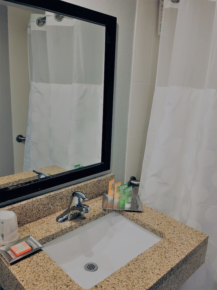 Room, 2 Double Beds, Accessible, Non Smoking (Mobility,Hearing,Tub w/Grab Bars) - Photo 3