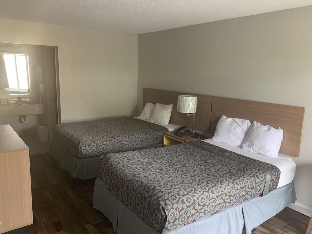 Double Room, 2 Double Beds
