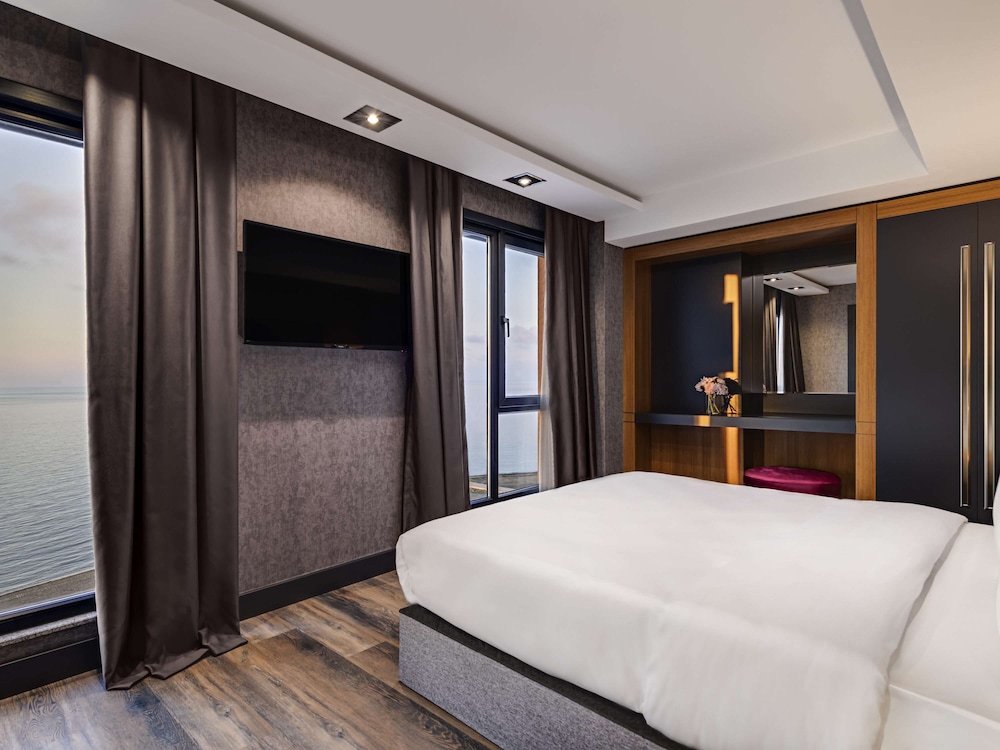 Deluxe Suite, 2 Double Beds photo 1