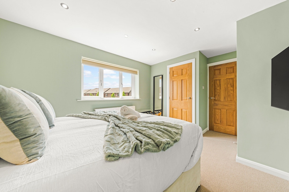 House, 3 Bedrooms photo 2