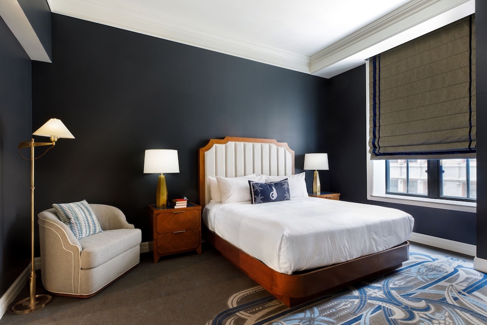 Suite, 1 Bedroom (Mobility Accessible, Roll-In Shower)