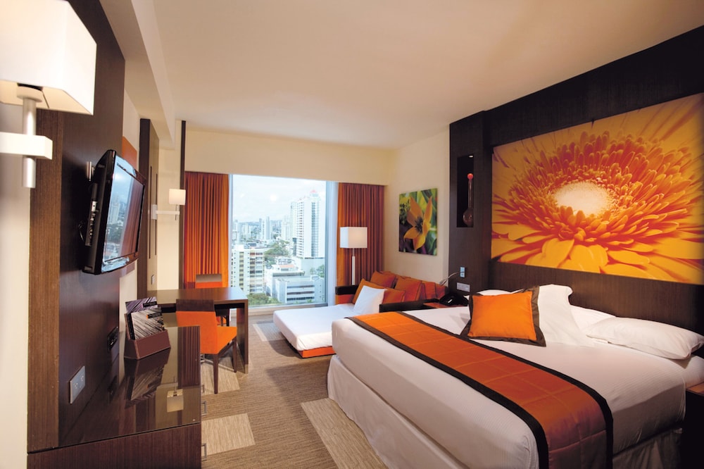 Deluxe Family King Room - Photo 1