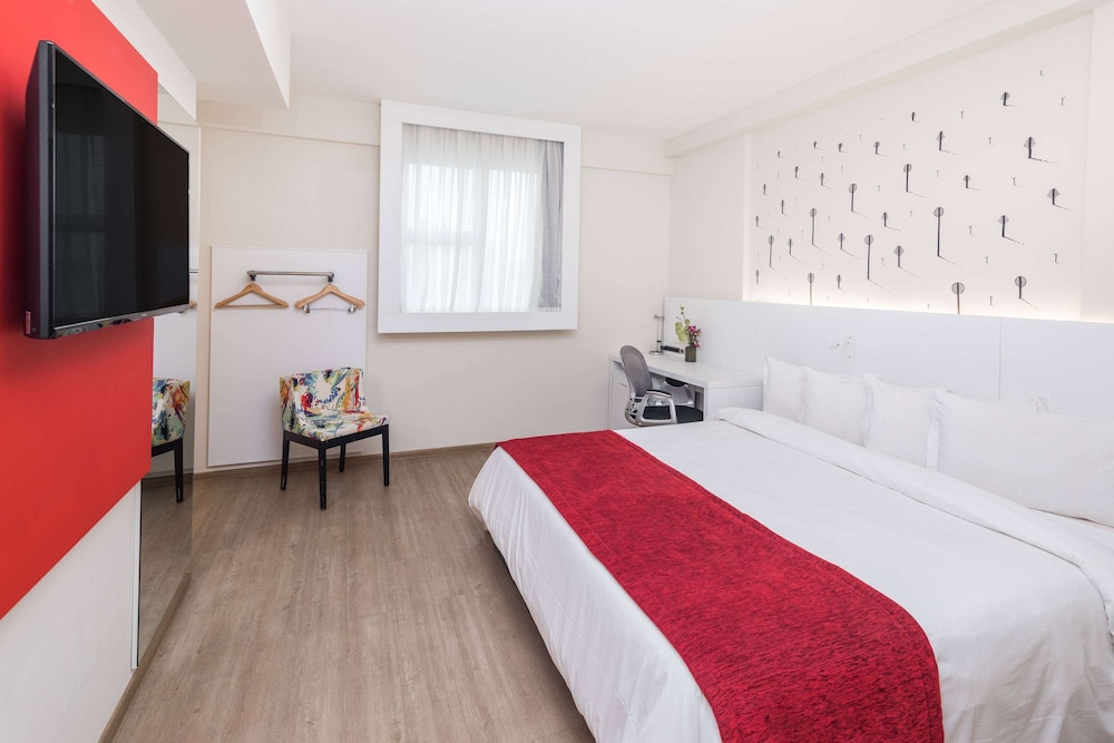 Superior Room, 1 Queen Bed