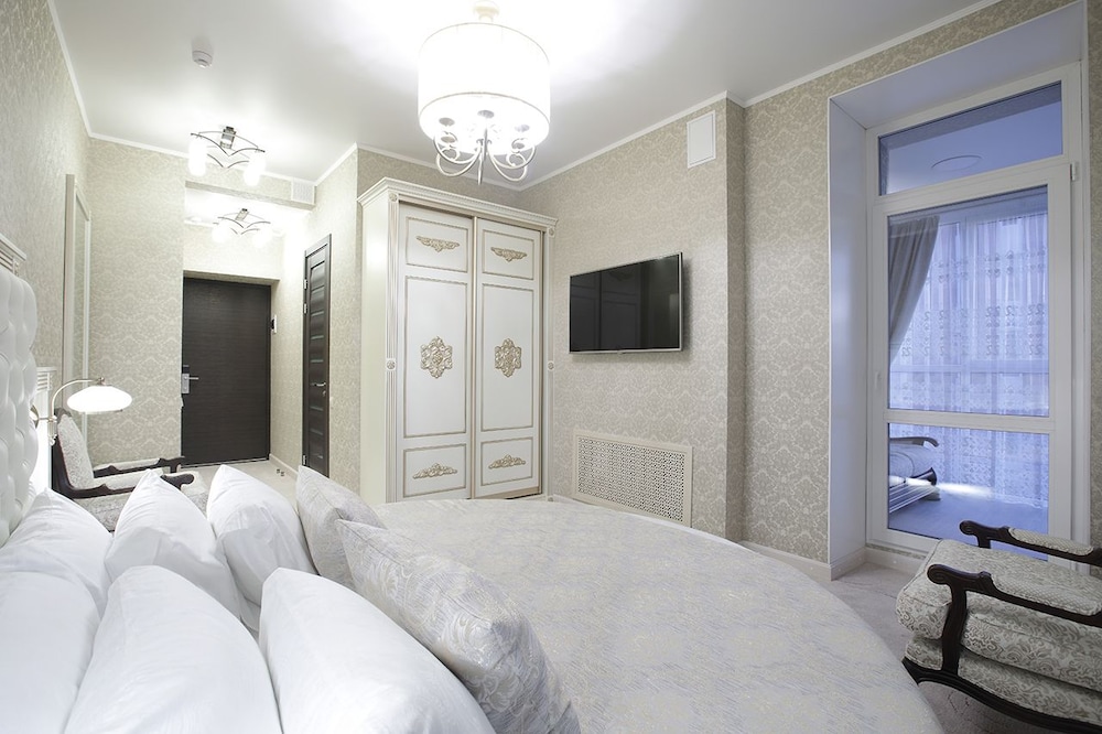 Honeymoon Suite, Balcony (with round bed) photo 2