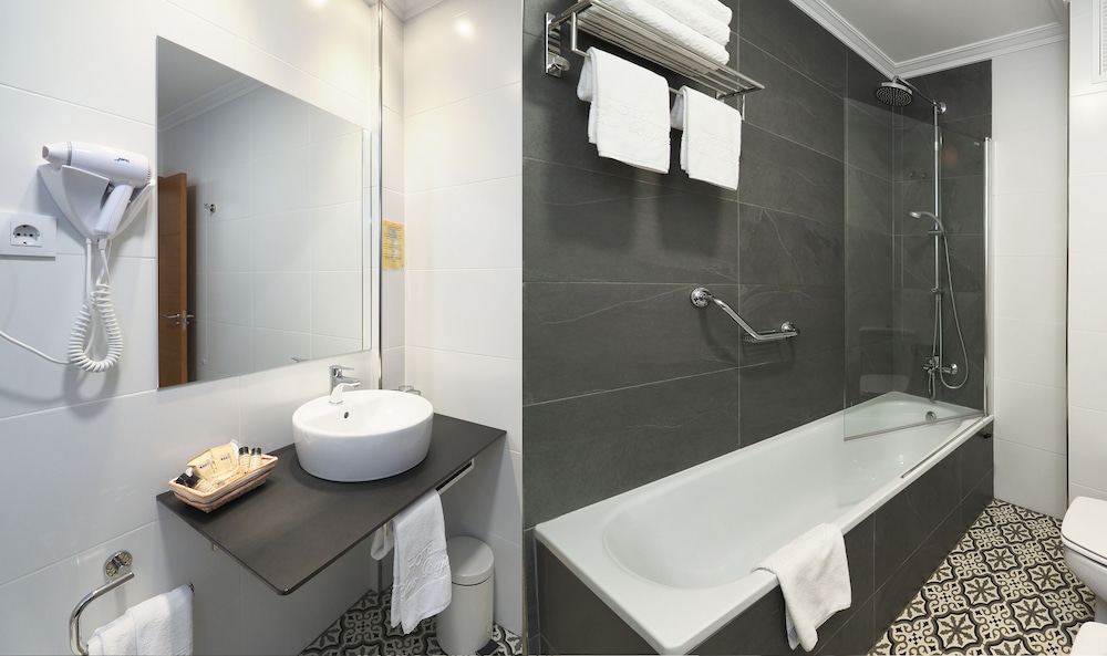 Triple Room - Photo 3