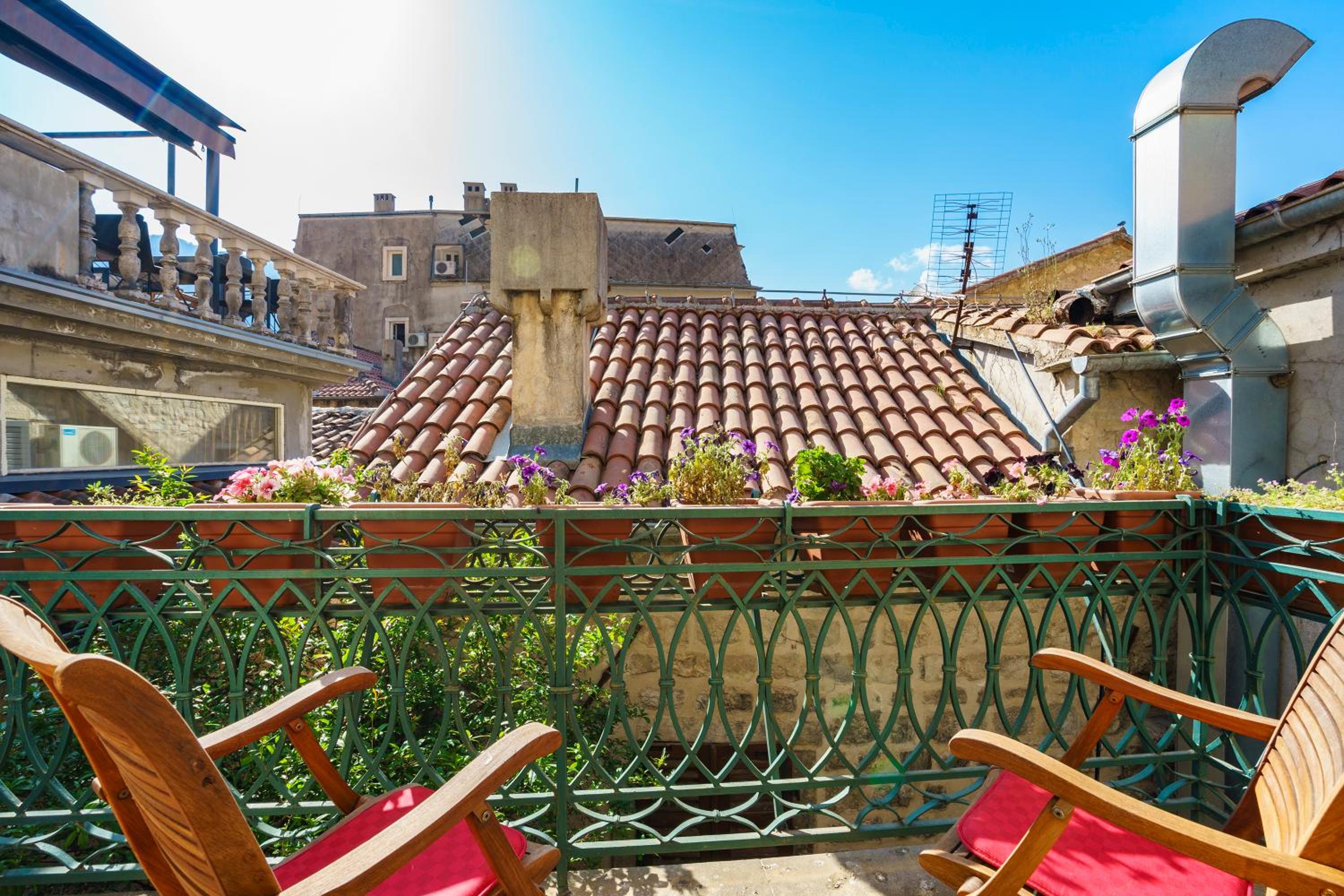 Two bedroom apartment with Balcony photo 1