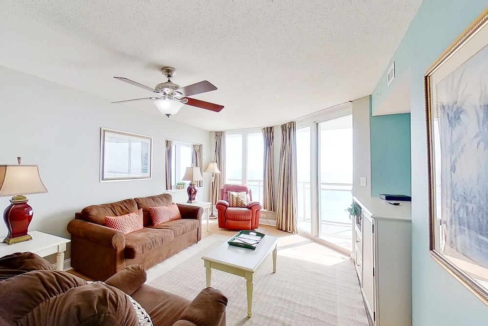 Condo, 2 Bedrooms photo 1