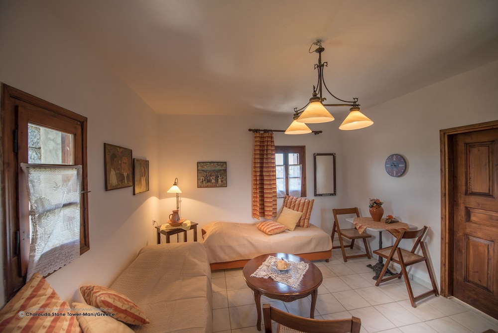 Traditional Penthouse, Bay View (Tower Studio) photo 2