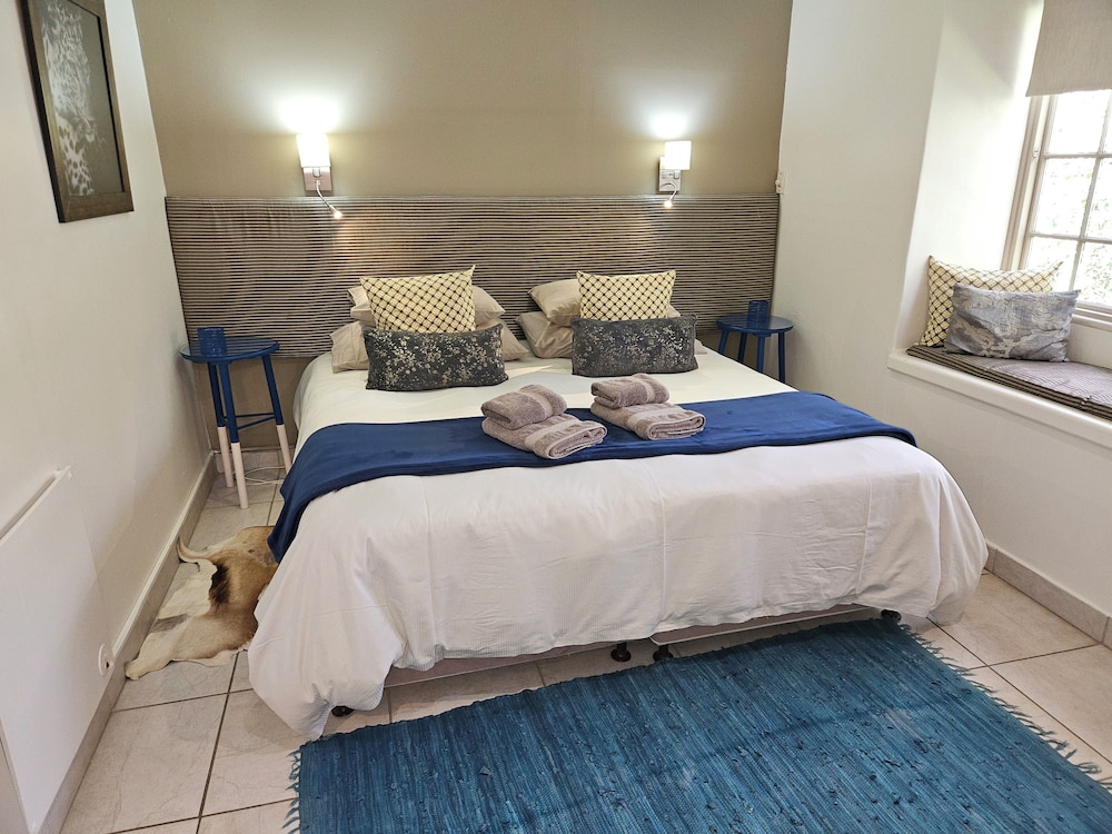 Luxury Self-Catering Garden COTTAGE 1