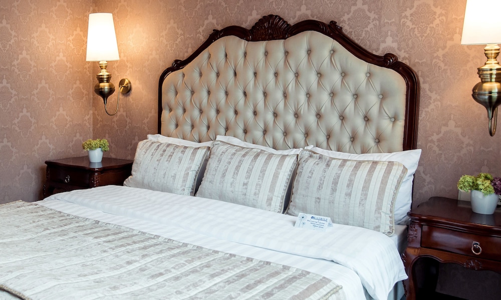 Suite - Photo 2