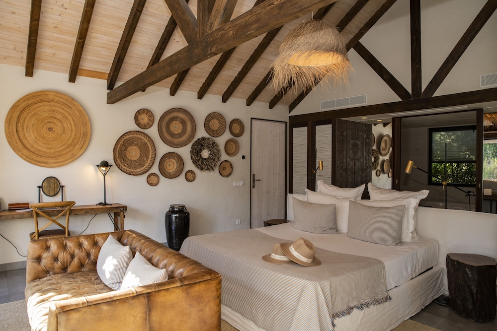 Bio Pool Suite photo 2