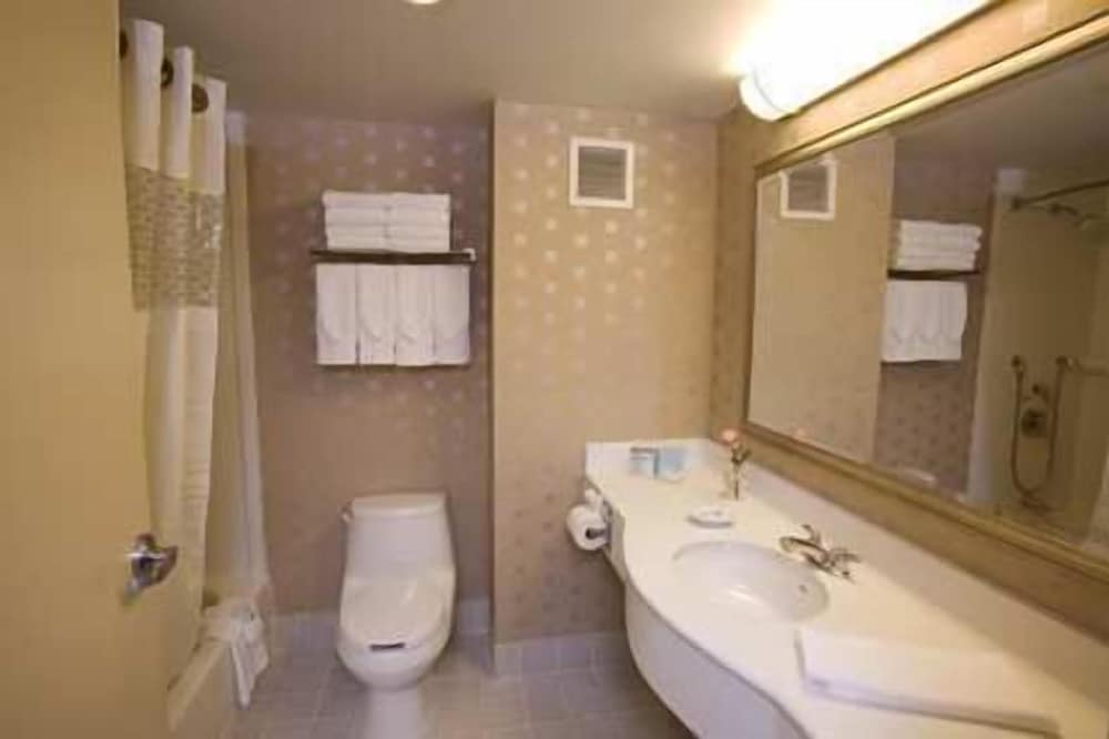 Room, 2 Double Beds, Accessible, Bathtub (Mobility & Hearing)