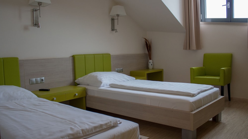 Premium Twin Room
