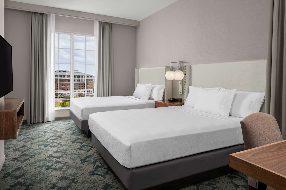 One Bedroom Suite, 2 Queen Beds, Balcony, Harbor View - Photo 3