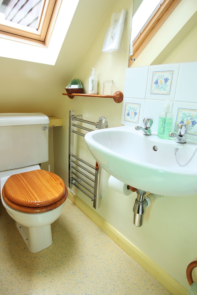 Double Room, 1 Double Bed, Non Smoking, Ensuite photo 2