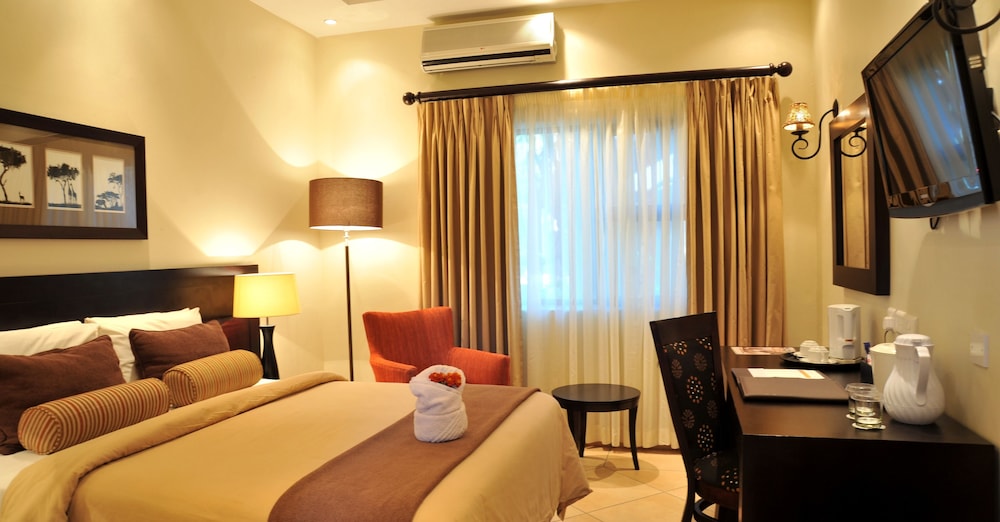 Deluxe Room, 1 Double Bed, Garden View photo 1