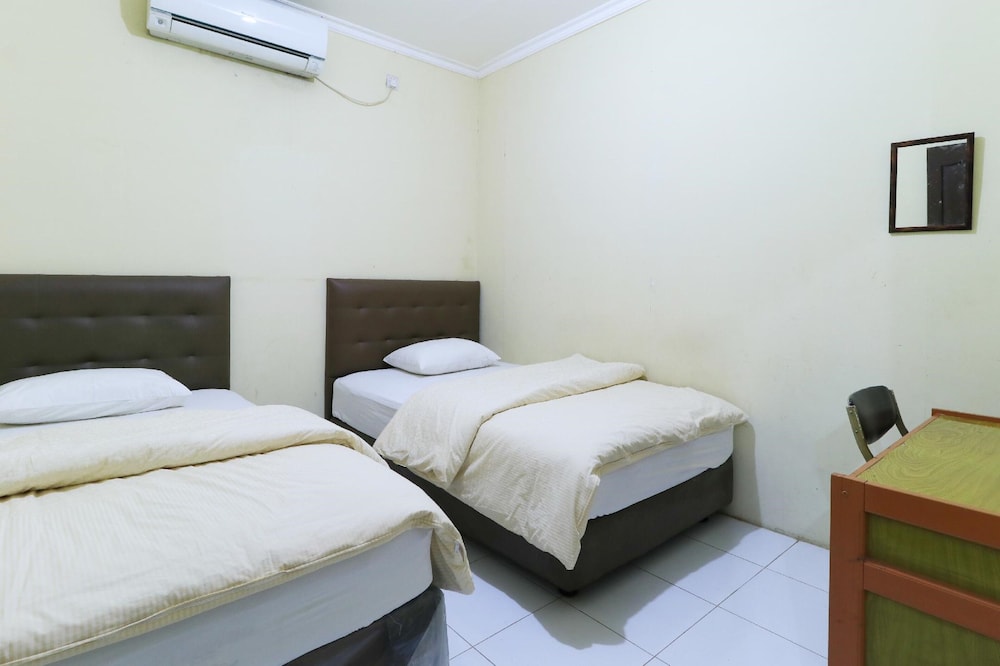 Standard Double Room - Photo 8