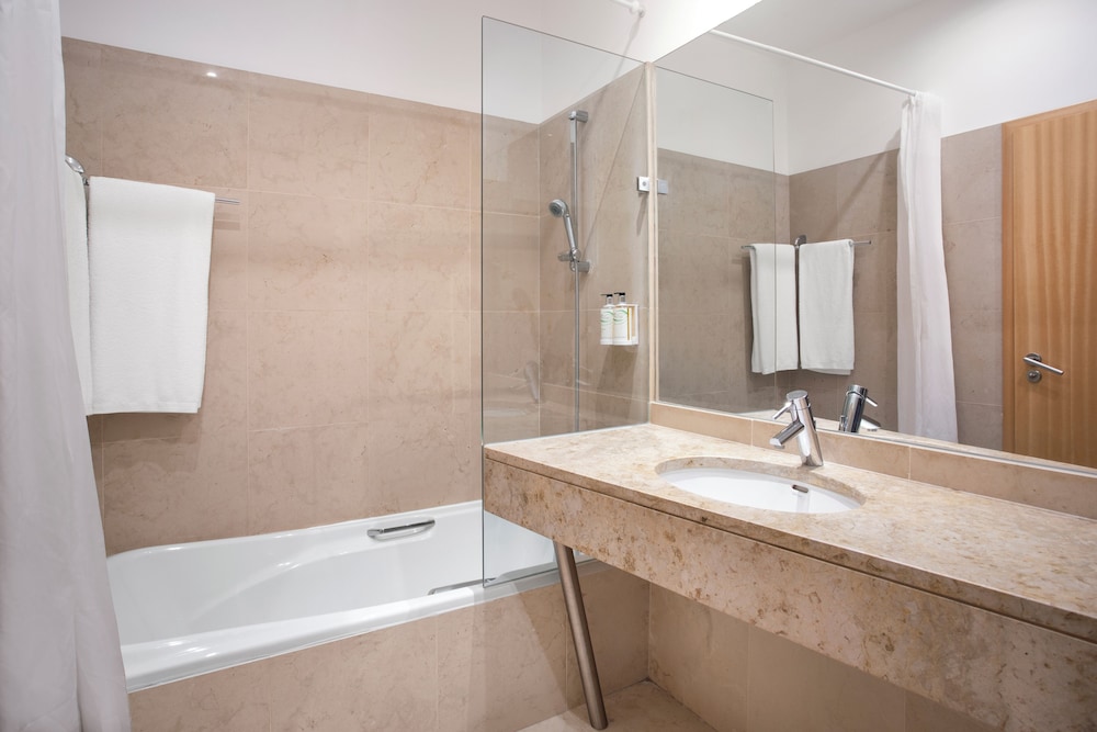 Standard Double Room - Photo 5
