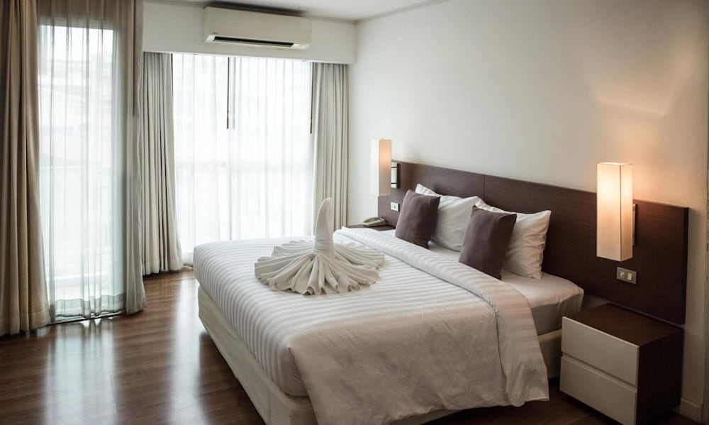 Executive Suite, 1 Bedroom, City View photo 1