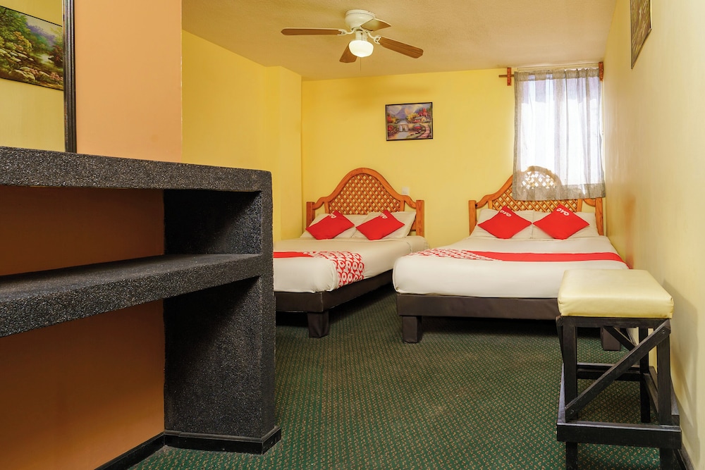 Standard Room, 2 Double Beds - Photo 2