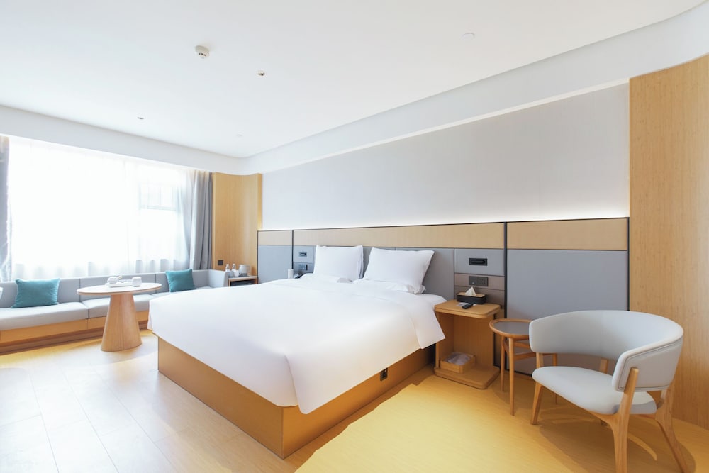 Elite Double Room, City View photo 2