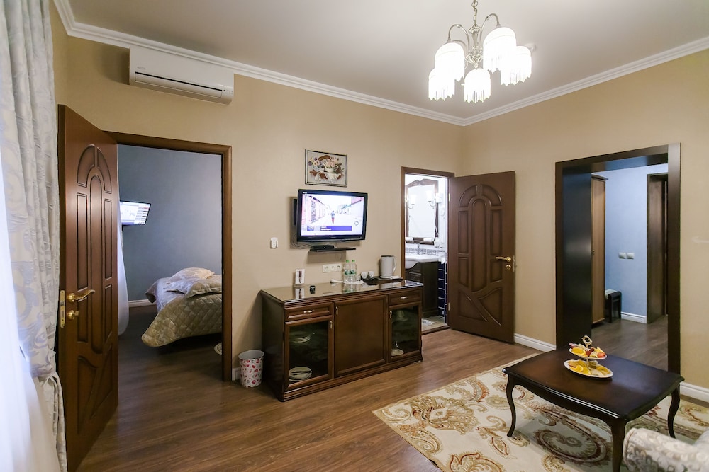 Junior Suite, 2 Bedrooms photo 2